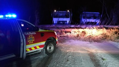 На Житомирщині ліквідовують наслідки негоди На Житомирщині ліквідовують наслідки негоди