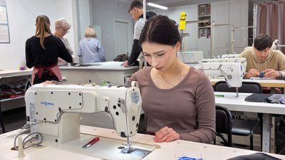 Центр профтехосвіти у Нововолинську, вишивальна справа, швейна справа, шиття