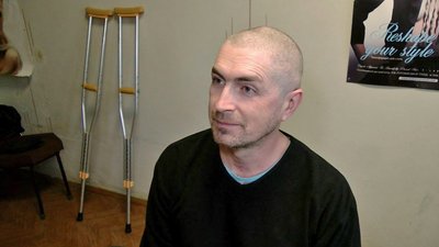 У Луцьку волонтерки-перукарки безплатно робили стрижки пораненим захисникам У Луцьку волонтерки-перукарки безплатно робили стрижки пораненим захисникам