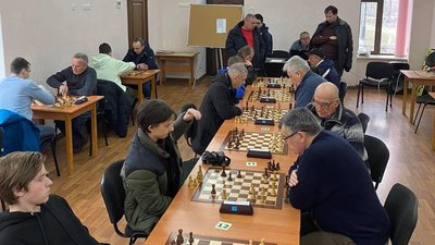 "Ми продовжуємо свою справу" — як розвивається шаховий спорт у Миколаєві в умовах воєнного часу "Ми продовжуємо свою справу" — як розвивається шаховий спорт у Миколаєві в умовах воєнного часу