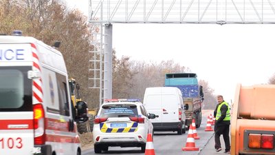 На Житомирщині монтують ще один комплекс автоматичного зважування фур На Житомирщині монтують ще один комплекс автоматичного зважування фур
