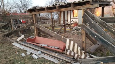 На Житомирщині житловий сектор постраждав внаслідок артилерійського удару На Житомирщині житловий сектор постраждав внаслідок артилерійського удару
