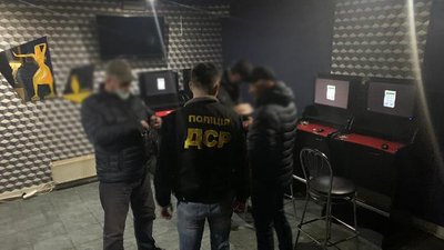 У Тернополі правоохоронці викрили незаконний гральний бізнес У Тернополі правоохоронці викрили незаконний гральний бізнес
