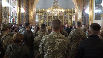У Житомирі попрощалися з офіцером штабу командування десантно-штурмових військ Вячеславом Дворніцьким У Житомирі попрощалися з офіцером штабу командування десантно-штурмових військ Вячеславом Дворніцьким