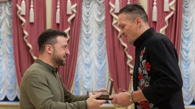 Володимир Зеленський і Олександр Усик.