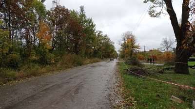 Підрив автомобіля “Укртелекому” у Тростянці на Сумщині: що відомо про стан травмованих