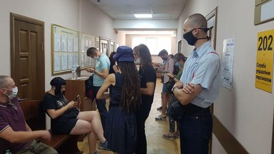 Акція під посольством Білорусі: колишнього політв'язня засудили до громадських робіт Акція під посольством Білорусі: колишнього політв'язня засудили до громадських робіт