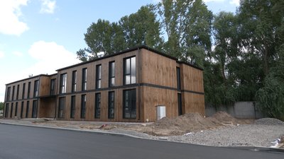 Жителі модульного містечка у Чернігові платитимуть за електроенергію менше
