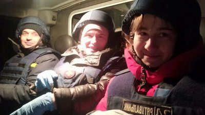 Чергування довжиною в півтора місяця: історія фельдшерки, яка рятувала людей з-під завалів на Чорновола Чергування довжиною в півтора місяця: історія фельдшерки, яка рятувала людей з-під завалів на Чорновола