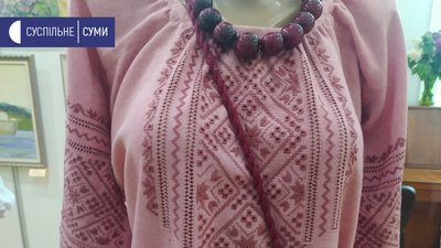 Танок у національному вбранні та тематичні виставки: у Сумах відзначили День вишиванки
