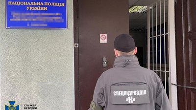 На Житомирщині викрили на корупції двох посадовців поліції: вимагали хабарі від фермерів На Житомирщині викрили на корупції двох посадовців поліції: вимагали хабарі від фермерів