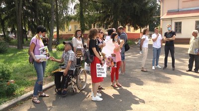 Норкова ферма "Профуна" на Житомирщині поновила роботу, всупереч рішенню суду Норкова ферма "Профуна" на Житомирщині поновила роботу, всупереч рішенню суду