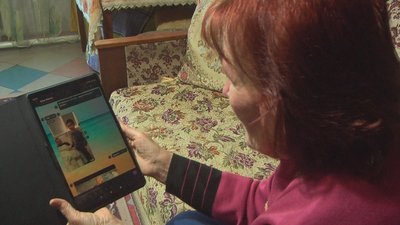 "Андрійко вже в Україні": історія бабусі з Вінниччини, яка дочекалась онука з "Азовсталі" "Андрійко вже в Україні": історія бабусі з Вінниччини, яка дочекалась онука з "Азовсталі"