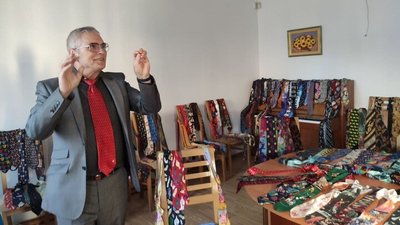 Тернополянин зібрав 500 краваток