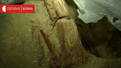 Під вежею Луцького замку знайшли таємні кімнати. Там може бути зброя, – кажуть археологи Під вежею Луцького замку знайшли таємні кімнати. Там може бути зброя, – кажуть археологи