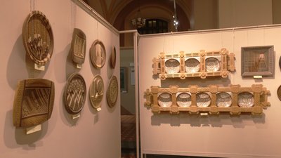 В Івано-Франківську презентували виставку косівських майстрів "Ми є" В Івано-Франківську презентували виставку косівських майстрів "Ми є"