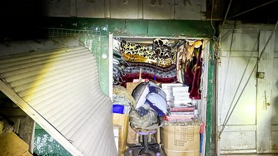 Один із кіосків на ринку Дикого