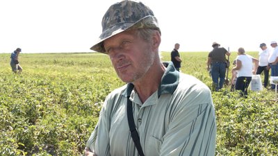 Фермер з Рівненщини Михайло Ковальчук — День поля на Волині Фермер з Рівненщини Михайло Ковальчук — День поля на Волині