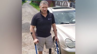 Івано-франківський волонтер Тарас Стрілецький евакуював із зон бойових дій понад 300 людей Івано-франківський волонтер Тарас Стрілецький евакуював із зон бойових дій понад 300 людей