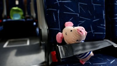 "Екскурсія Львовом, яка ніколи не відбудеться". У Львові провели акцію, аби нагадати про вбитих Росією українських дітей "Екскурсія Львовом, яка ніколи не відбудеться". У Львові провели акцію, аби нагадати про вбитих Росією українських дітей