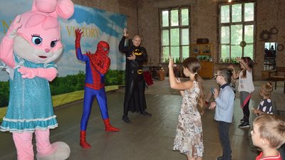 Харьківські аніматори влаштували у Кропивницькому свято для дітей-переселенців