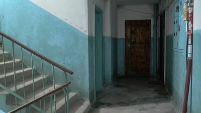 Так виглядає під'їзд після затоплення Так виглядає під'їзд після затоплення