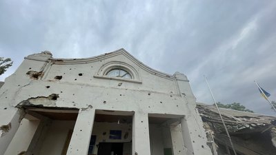 На Миколаївщині відновлюють сільраду, яку пошкодив російський боєприпас На Миколаївщині відновлюють сільраду, яку пошкодив російський боєприпас