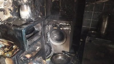 У Кам’янському на Дніпропетровщині сталася пожежа: трьох людей госпіталізували У Кам’янському на Дніпропетровщині сталася пожежа: трьох людей госпіталізували