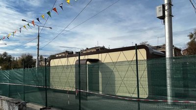 У середмісті Запоріжжя облаштовують модульне сховище. У середмісті Запоріжжя облаштовують модульне сховище.