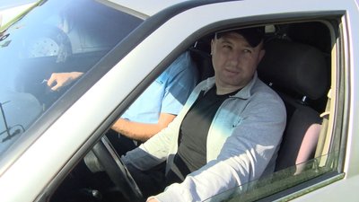 "Можна колеса лишити": водії у Луцьку скаржаться на стан дороги "Можна колеса лишити": водії у Луцьку скаржаться на стан дороги