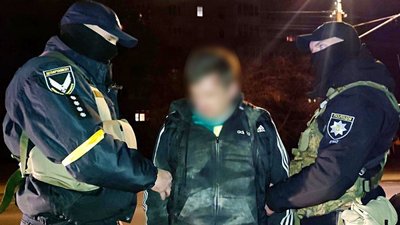 Лабораторія в підвалі: лучанина затримали за збут наркотиків у великих розмірах