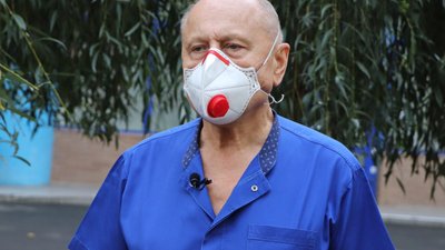 Завідуючий госпітальним інфекційним відділенням МКЛ №10 Володимир Марченко Завідуючий госпітальним інфекційним відділенням МКЛ №10 Володимир Марченко