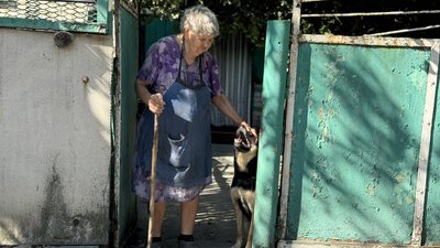 "Хай би того Путіна стукало і гепало". Будинок жительки Іверського двічі за півтори доби побили російські "Шахеди"
