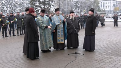 У Луцьку вшанували загиблих учасників Революції Гідності У Луцьку вшанували загиблих учасників Революції Гідності