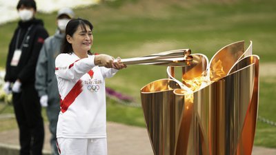 Олімпіада-2020: в Японії захворів коронавірусом один із учасників естафети олімпійського вогню