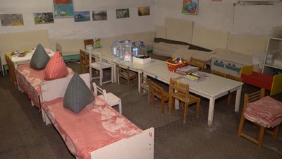 Як в Івано-Франківській громаді облаштовують укриття у дитячих садочках