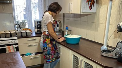 Ірина Ткачова перепробувала багато рецептів домашнього хліба та зупинилась на найпростішому Ірина Ткачова перепробувала багато рецептів домашнього хліба та зупинилась на найпростішому
