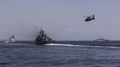 Кораблі НАТО увійшли в Чорне море та прямують до Одеси