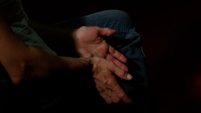 Руки жертви торгівлі людьми