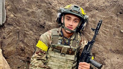 "Йду за справедливістю". Історія учасника "ультрас", бійця "Карпатської Січі" Святослава Кондрата