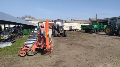 На Кіровоградщині сільгосппідприємства не вистачає 170 трактористів та механізаторів На Кіровоградщині сільгосппідприємства не вистачає 170 трактористів та механізаторів