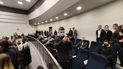 Розпочалась перша сесія Тернопільської обласної ради сьомого скликання Розпочалась перша сесія Тернопільської обласної ради сьомого скликання