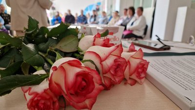 "Плакали навіть чоловіки": у Черкасах організували свято для названих батьків "Плакали навіть чоловіки": у Черкасах організували свято для названих батьків