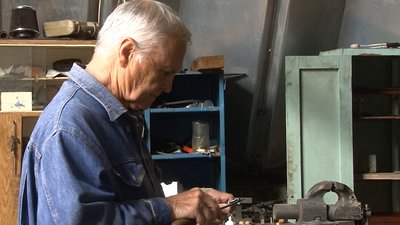 Любов до неба з роками не минає: черкасці на пенсії майструють гвинтокрили Любов до неба з роками не минає: черкасці на пенсії майструють гвинтокрили