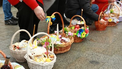 Пасхи, крашанки, писанки та молитва за Україну: як проходить Великдень у Вінниці Пасхи, крашанки, писанки та молитва за Україну: як проходить Великдень у Вінниці