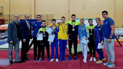 Команда гімнастів з Черкас посіла друге місце на чемпіонаті України