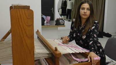 Безперервність традиції. Молода прикарпатка створює ткані етносорочки Безперервність традиції. Молода прикарпатка створює ткані етносорочки
