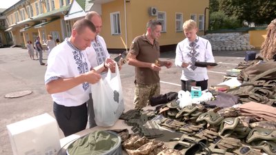 Рівненські газовики і баскетболісти назбирали допомогу для ОК Захід