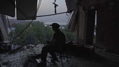 10 найгучніших прем’єр серпня: від українських релізів до серіалів Netflix 10 найгучніших прем’єр серпня: від українських релізів до серіалів Netflix