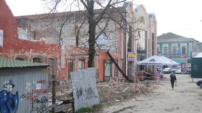 В Охтирці руйнують "Будинок офіцерів": що сталося В Охтирці руйнують "Будинок офіцерів": що сталося